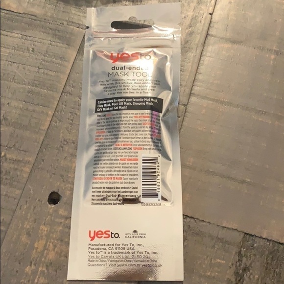 5/$25 YesTo dual-ended Face Mask Tool NEW In Package - Picture 2 of 2